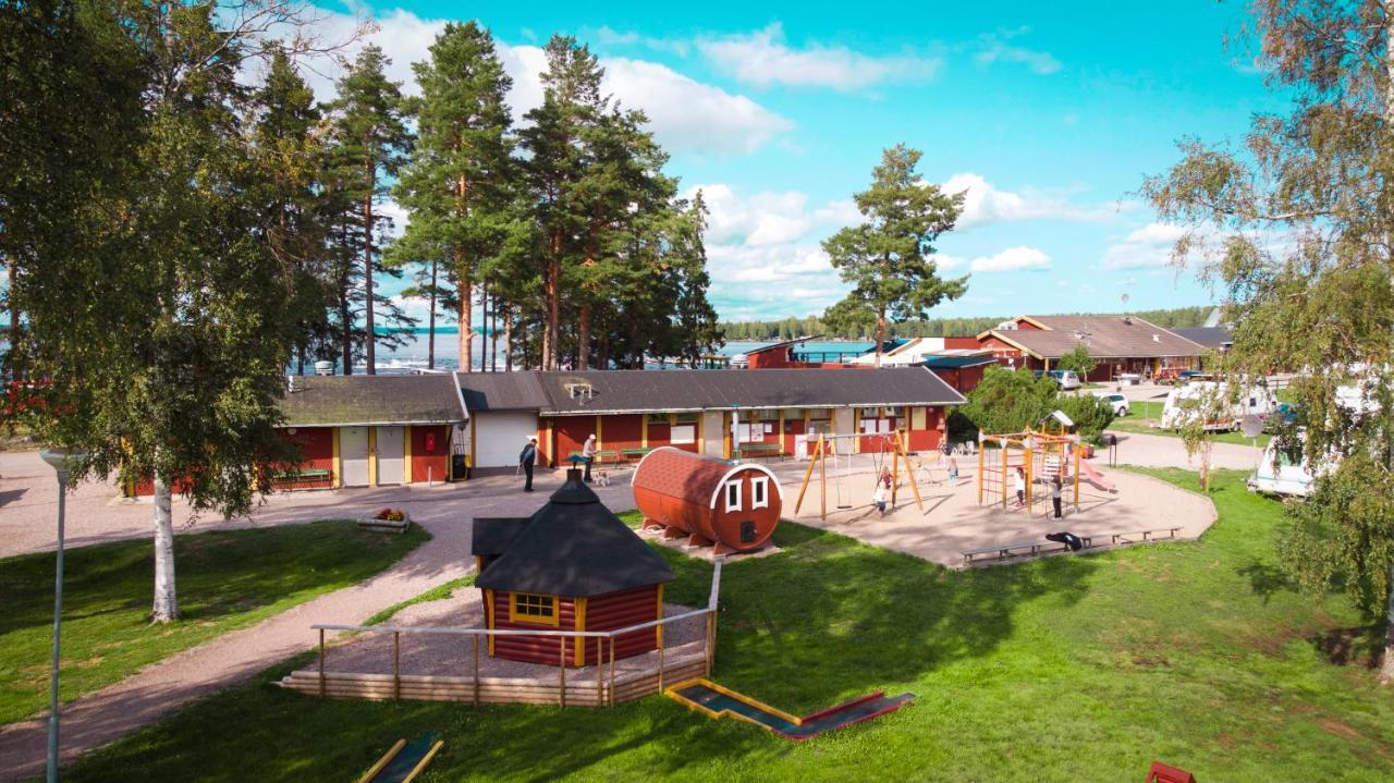 Arsunda Strandbad Sjoesunda Vandrarhem Bagian luar foto