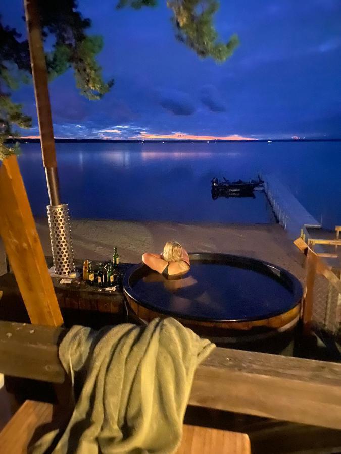 Arsunda Strandbad Sjoesunda Vandrarhem Bagian luar foto