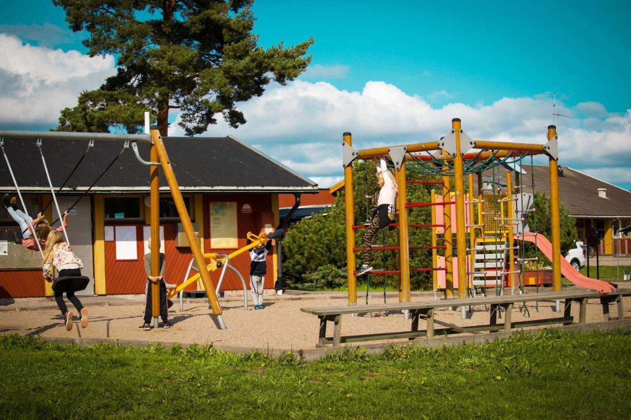 Arsunda Strandbad Sjoesunda Vandrarhem Bagian luar foto